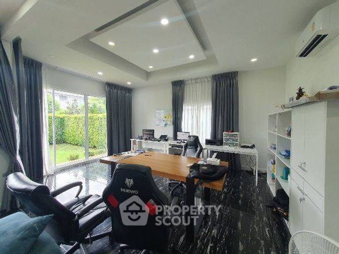 5-bed house for sale, 340 sqm, 96.5 sq wah, Centro Watcharapol