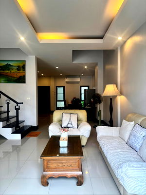 Townhouses for rent : Located in Phuket town new house in prime location 