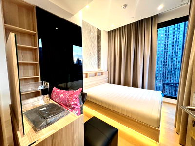 Condos for rent : Best price with a privacy, located at the center of Rama9- Ashton asoke rama9