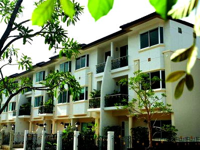 Townhouses for rent Srinagarindra Road : For Rent: 3-Storey Townhouse at Supalai Bearing, Sukhumvit 107