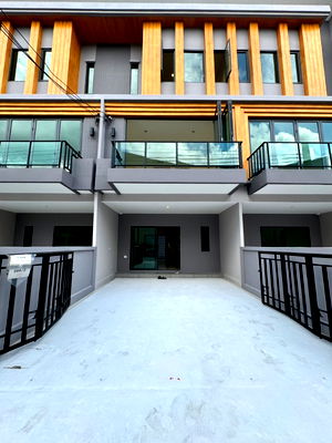 Townhouses for rent Prawet : WS5507 [Rent] Eigen Rama 9 💰Rent only 49,000 baht/month 🚆 Airport Link Thap Chang