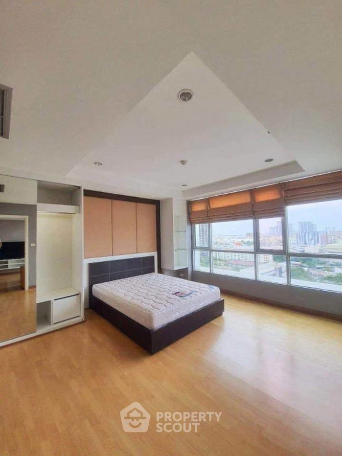 picture 3-BR Condo at Inspire Place ABAC-Rama IX Condominium close to Ramkhamhaeng (ID 2066581) - 8/10