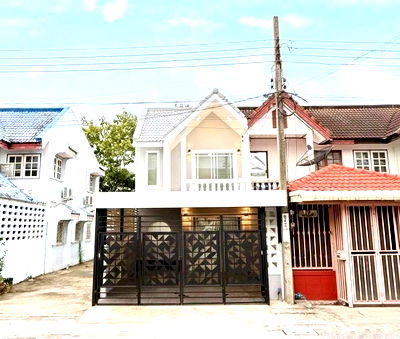 ทาวน์โฮม กรุงเทพมหานคร : 🏡 𝗛𝗢𝗨𝗦𝗘 𝗙𝗢𝗥 𝗦𝗔𝗟𝗘 | หมู่บ้านคราประยูร ทวีวัฒนา - กาญจนาภิเษก 28 ⚡️