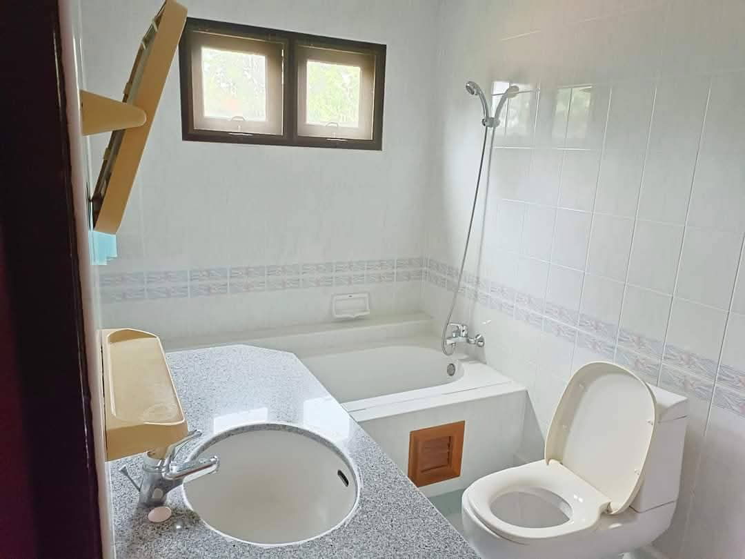 picture Sale old house in pattya Premsub village 5.5 m - 7/11