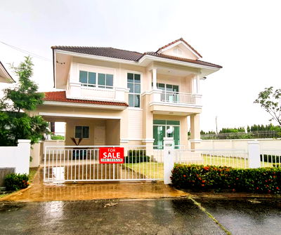Houses for sale Bangkok : Single Detached House in Prime Location: Onnut – Suvarnabhumi Area  ✨ The Young Executive @ Lalin Green Ville ✨