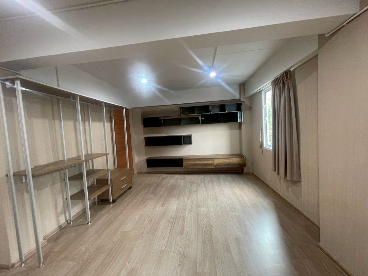 picture LTH13570 – Office Building/Home Office for Rent | Rama 9 Soi 43 | 900 sqm | 10 Beds 9 Baths | 150K/Month - 10/19