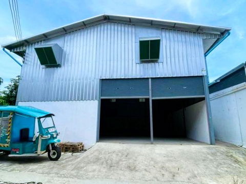 6-wheel truck The Walk Ratchapruek 1.5 km. MRT Sai Ma. 4 km. Warehouse for rent in Nonthaburi. Prim