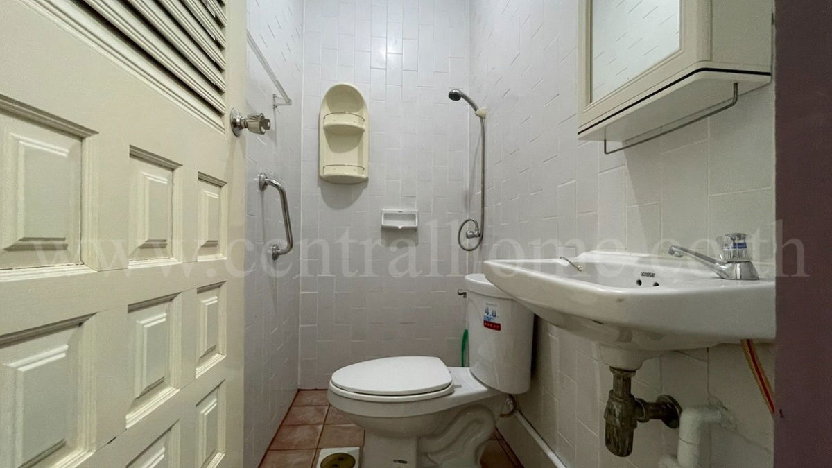 รูป ทาวน์เฮ้าส์ 2 ชั้น ลาดพร้าว 101 ใกล้ MRT สถานีลาดพร้าว 101 พร้อมอยู่ - รูปที่ 18/19