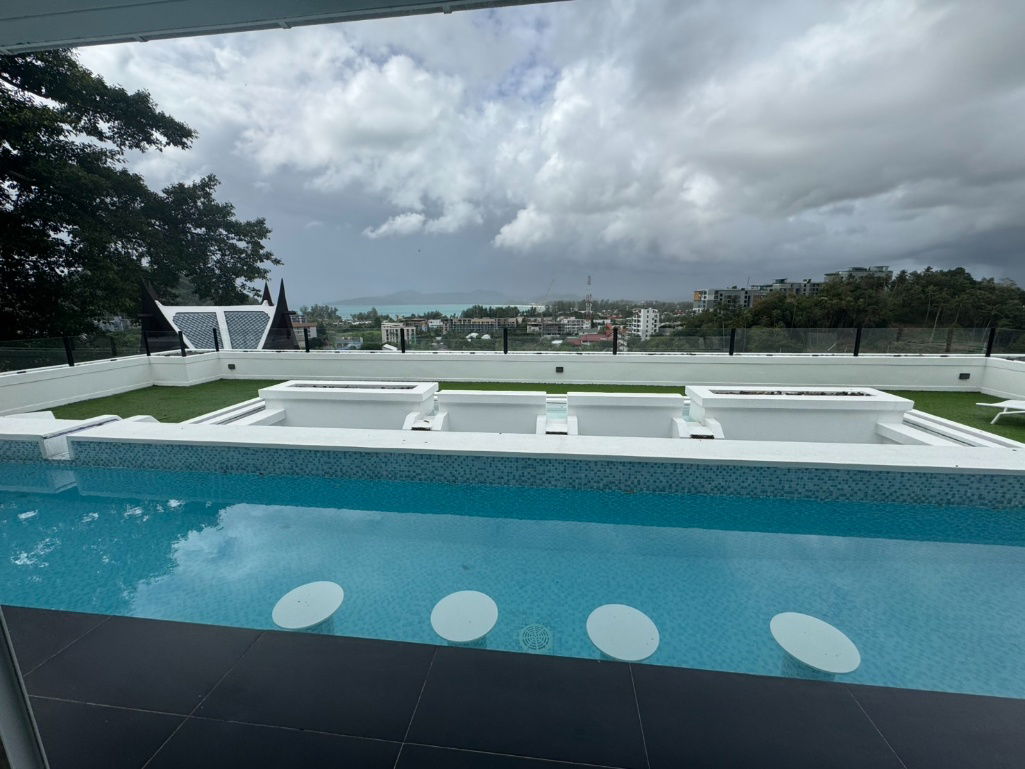 รูป วิลล่าวิวทะเลสุดหรู 5 ห้องนอน ใกล้หาดสุรินทร์ - รูปที่ 4/24