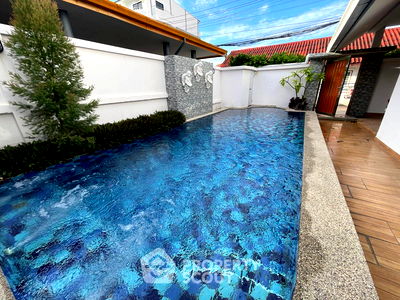 Houses for rent Pattaya Sai 3 Road : 4-BR Villa at Suksabai Villa Pattaya close to Pattaya South (ID 2417962)