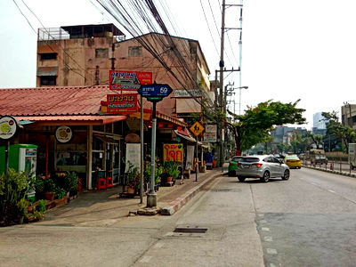 Land for sale Bang Na Tai : Vacant Land for Sale – 8 Plots, Soi Lasalle 59