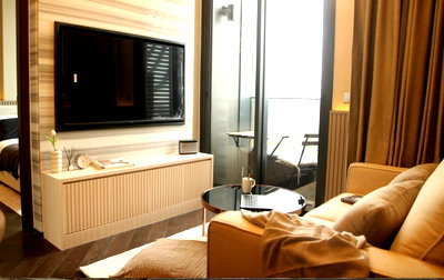 Condos for rent : Esse Sukhumvit36. 1bed 39sqm. Line id: @pfagent