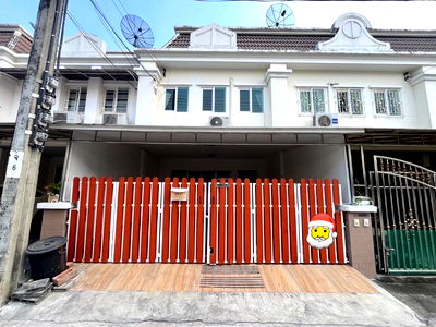 ทาวน์โฮมให้เช่า : 🏡✨ บ้านเช่านวลจันทร์ “The Exclusive Townhome นวลจันทร์” 3 ห้องนอน 2 ห้องน้ำ ทำเลดี เดินทางสะดวก เข้าออกได้หลายทาง