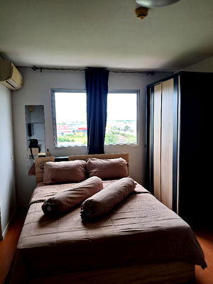 คอนโดให้เช่า : ลุมพินี ทาวน์ ร่มเกล้า อยู่ห่างจากแอร์พอร์ตลิงก์เพียง 400 เมตร สามารถเดินไปได้สะดวก