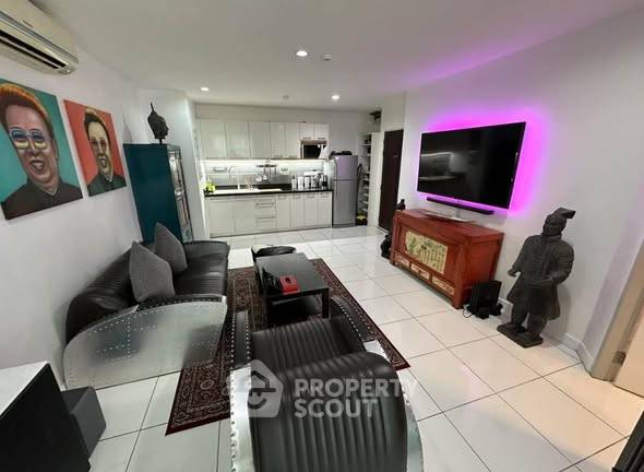 picture 1-BR Condo at The Lofts Phratumnak Condominium close to Phratamnak (ID 2418825) - 1/10