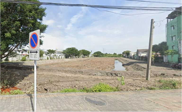 picture 72-meter-wide land plot adjacent to Chaloem Prakiat Rama IX Road and suitable for development - 2/6