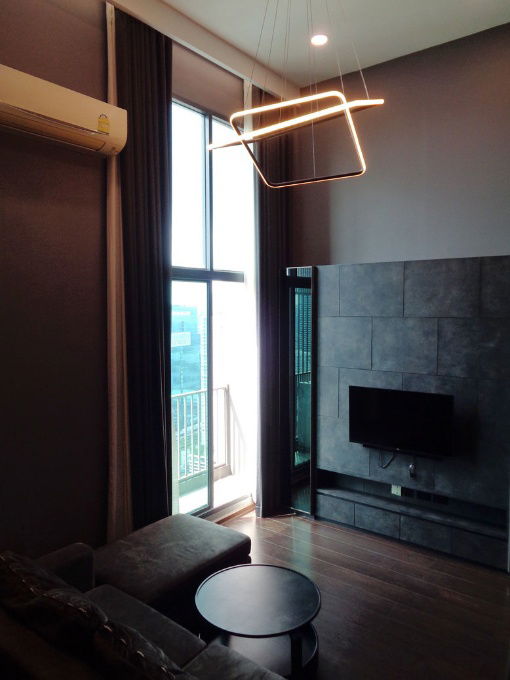 รูป 🚩 ขายขาดทุน คอนโด ซี เอกมัย ชั้น 42 ห้องสวย สไตล์ลอฟท์ 2 ชั้น พื้นที่ใช้สอย 44 ตารางเมตร - รูปที่ 27/65