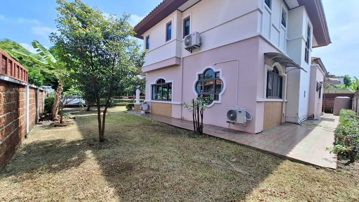 picture House for sale near the garden, Supalai Suvarnabhumi, best location - 11/15