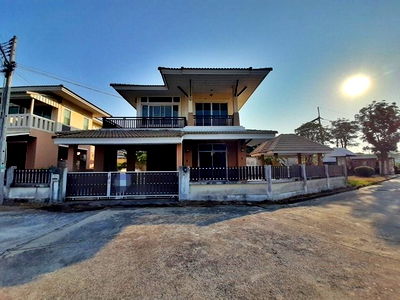 บ้านเดี่ยว วิทยาลัยการสาธารณสุขสิรินธรชลบุรี : AZB_071 ขายบ้านเดี่ยว มณีรินทร์ เพลส สุขุมวิท ชลบุรี (โปรโมชั่นจนถึงวันที่ 30 ธันวาคม 2568)