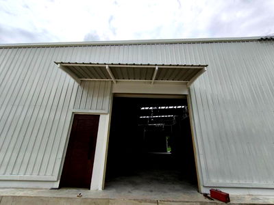Factory for rent Bangkok-Chon Buri Motorway : 🇬🇧 Warehouse for Rent – Prime Location near Airport Rail Link Thap Chang (5–10 mins) 