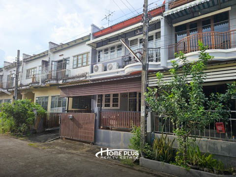 รูป ทาวน์โฮม 2 ชั้น หมู่บ้านเพรสซิเด้นท์โฮม ซอยร่มเกล้า10 - รูปที่ 4/21