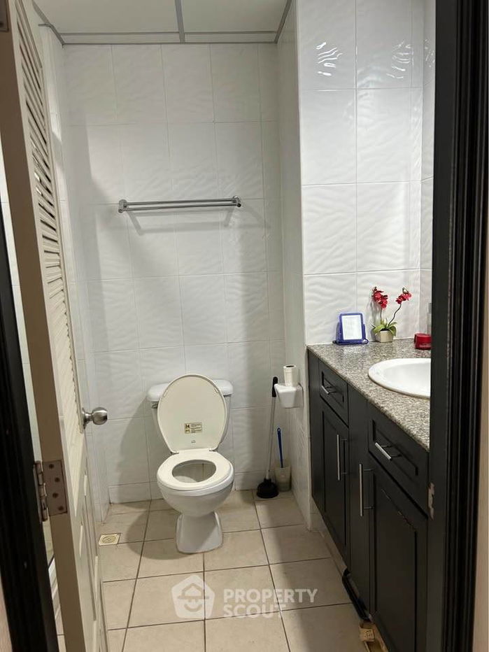 picture 1-BR Condo at View Talay 5 Condominium Jomtien close to Jomtien Beach (ID 2163311) - 4/4