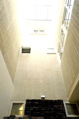 Townhouses for sale Lat Phrao Wang Hin Road : For sale or purchase: 4-story townhome in Ratchada-Ladprao location. Minimalist style townhome,, low price