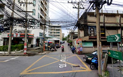 ที่ดิน ท่าเรือซอยทองหล่อ : ขายด่วน ! ที่ดินศูนย์วิจัย ถูกที่สุดแปลงสุดท้าย เหมาะซื้อเก็งกำไร ทำบ้าน 290,000/ตร.ว