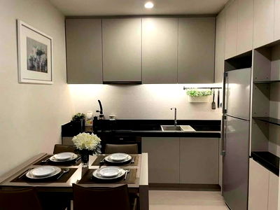 Condos for rent BTS Chit Lom : Condo for rent, Noble Ploenchit, near BTS Ploenchit station, ready to move in, area 52 sq m., 1 bedroom, 1 bathroom, 14th floor