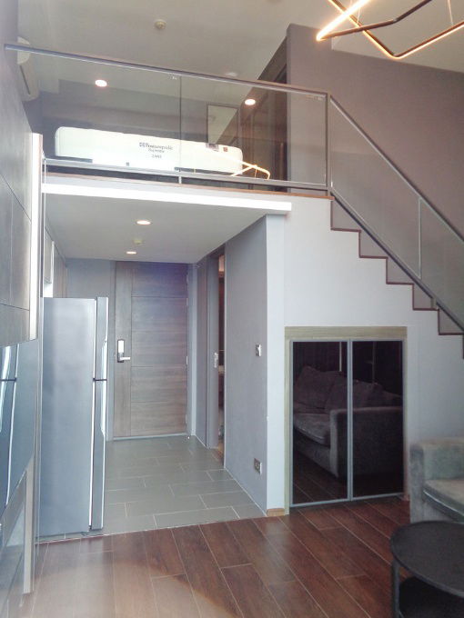 รูป 🚩 ขายขาดทุน คอนโด ซี เอกมัย ชั้น 42 ห้องสวย สไตล์ลอฟท์ 2 ชั้น พื้นที่ใช้สอย 44 ตารางเมตร - รูปที่ 21/65