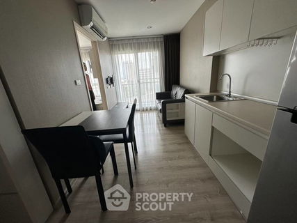 1-BR Condo at Chewathai Phetkasem 27 near MRT Bang Wa (ID 2393058)