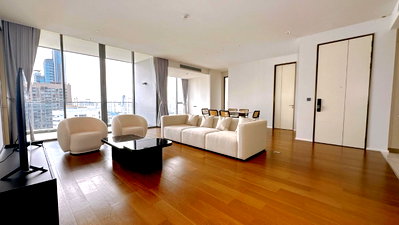 คอนโดให้เช่า : LTHC13571 – Condo for Rent | KRAAM Sukhumvit 26 | 180 sqm | 3 Beds 3 Baths | 180K/Month | Near BTS Phrom Phong | คอนโดให้เช่า คราม สุขุมวิท 26