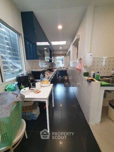 5-bed house for sale, 340 sqm, 96.5 sq wah, Centro Watcharapol