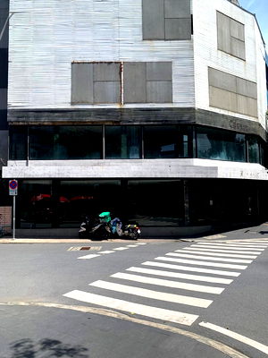 Townhouses for rent BTS Udom Suk : For rent, for lease, commercial building, Sukhumvit, near BTS Phrom Phong, cheap price, interested, Line: @951qfbfi