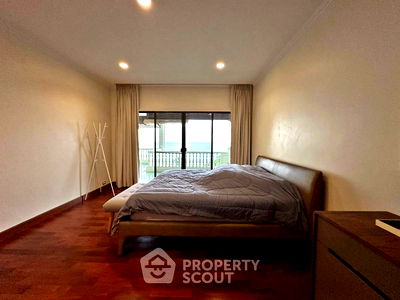 Condos for rent Sattahip Chonburi : 3-BR Condo at Baan Somprasong Condominiums in Na Chom Thian (ID 2137277)