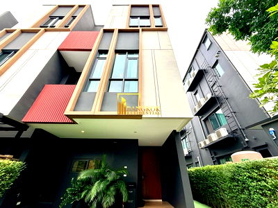 Townhouses for sale Bangkok : Baan Klang Muang Classe | Delightful 2 Bedroom Townhouse - BR49065TH