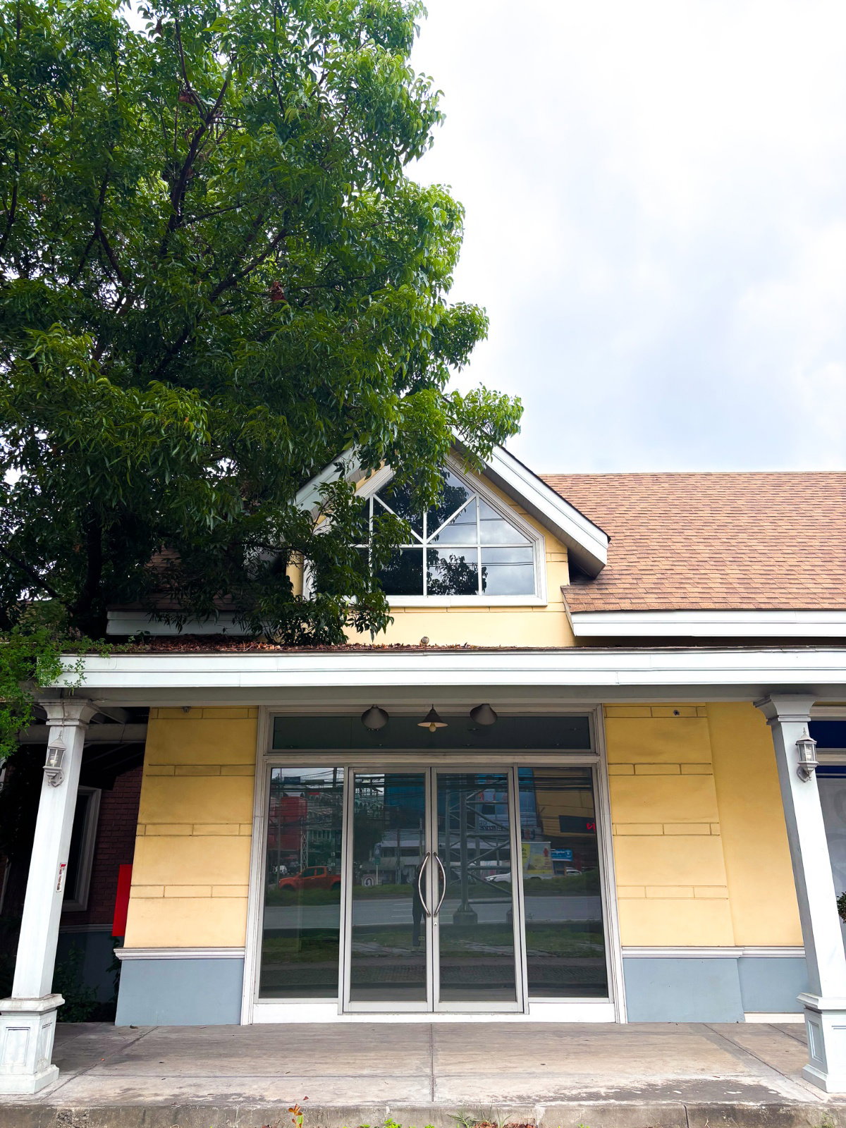 Office for Rent at iPLACE Business Park, Laem Chabang Located in a prime area near major industrial zones, Laem Chabang Deep Sea Port