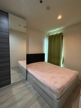 condo Centric Ratchada Huai Khwang fully furnished and best price ready to move in