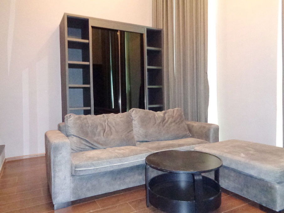 รูป 🚩 ขายขาดทุน คอนโด ซี เอกมัย ชั้น 42 ห้องสวย สไตล์ลอฟท์ 2 ชั้น พื้นที่ใช้สอย 44 ตารางเมตร - รูปที่ 10/65