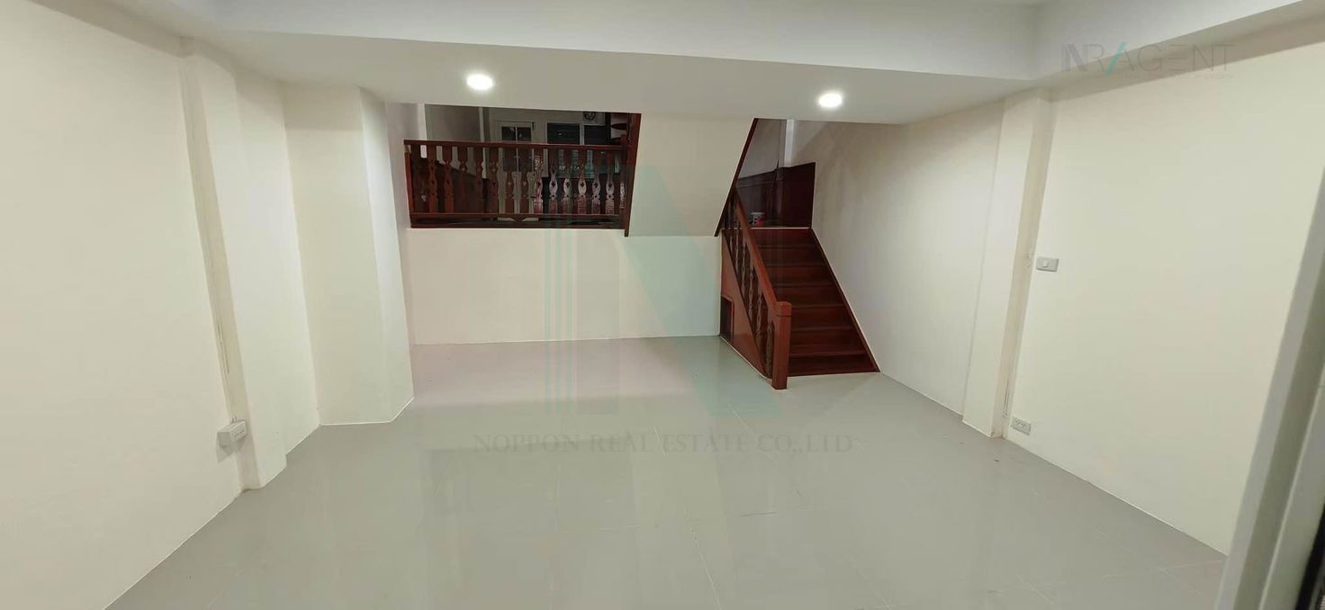 picture 📌 For Sell Town house NAVANICH 3-story 4 bedroom 3 bathroom - 1/8