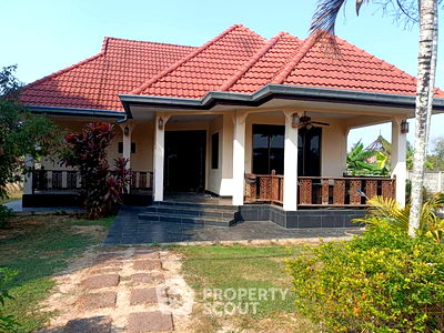 Houses for sale Hua Hin Prachaubkirikhan : 2-BR House in Hin Lek Fai (ID 2108639)
