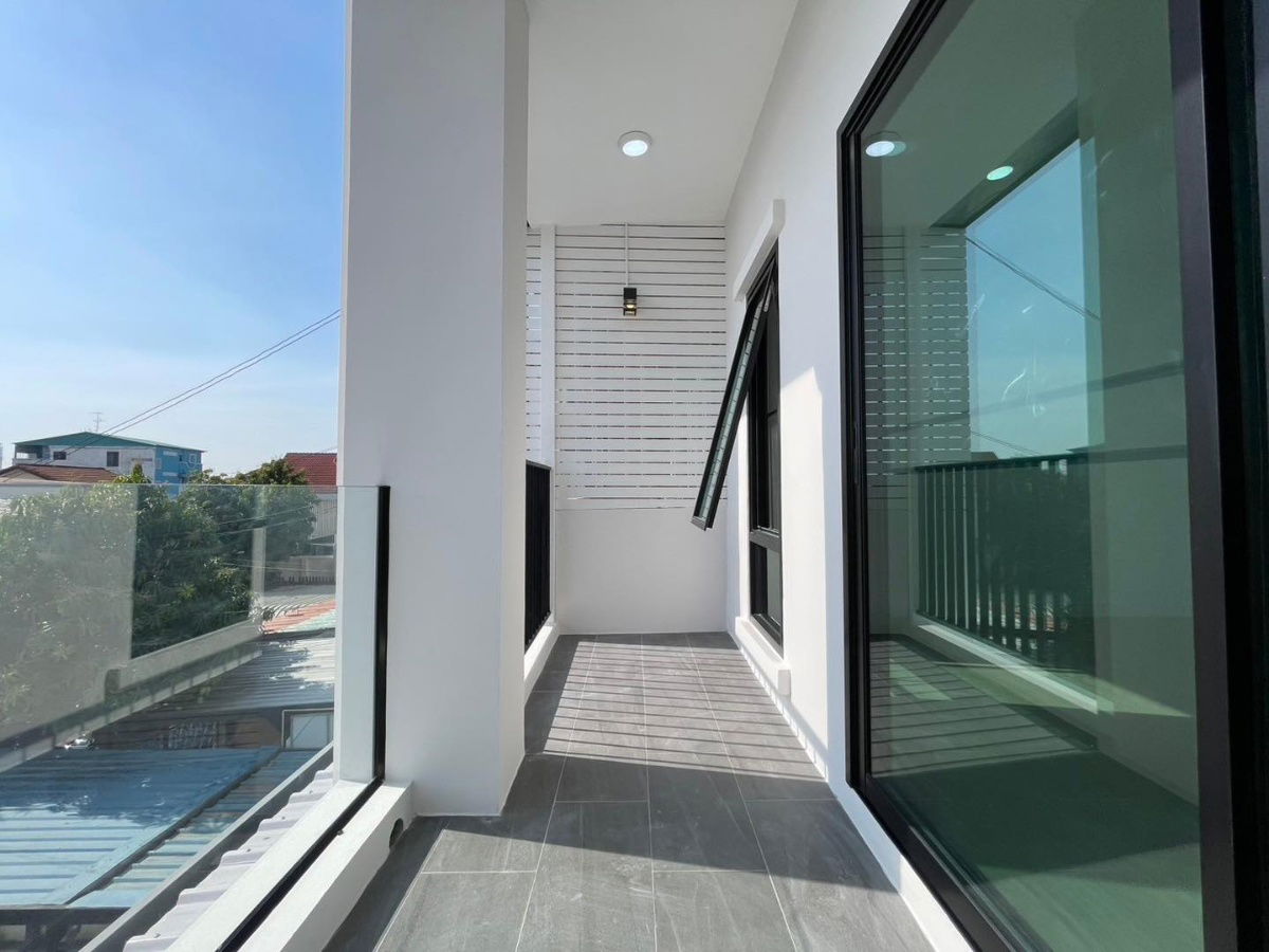 รูป ขายทาวน์โฮม 3 ชั้น เล่นระดับ 4 ห้องนอน 3 ห้องน้ำ 3.89 ล้าน **ฟรีโอน - รูปที่ 14/66