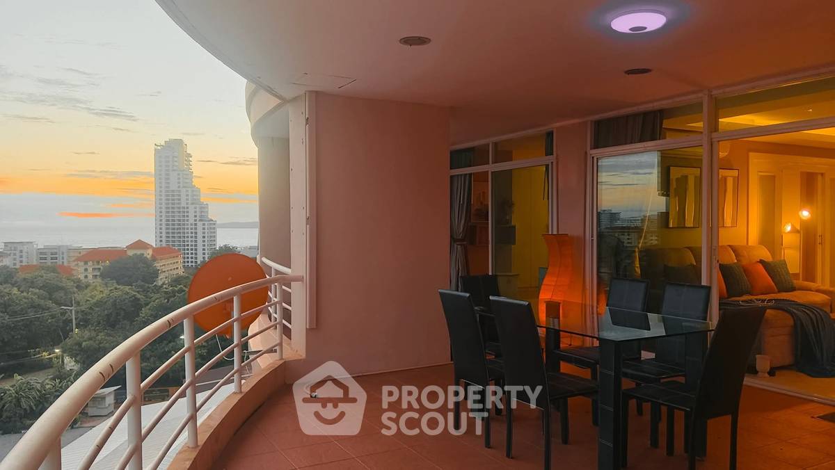 picture 3-BR Condo at Executive Residence 4 close to Phratamnak (ID 2417637) - 10/14