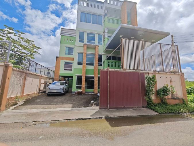 🏢 ให้เช่าอาคารสำนักงาน 4 ชั้นครึ่ง — ซ.อ่อนนุช 66 พื้นที่กว้าง ทำเลดี เดินทางสะดวก เหมาะสำหรับทำโฮมออฟฟิศ