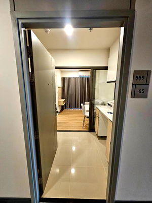 คอนโดให้เช่า : escent ville condo สุพรรณบุรี ให้เช่า 9,000 บาท/เดือน
