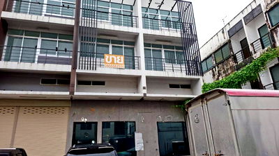 อาคารพาณิชย์ นนทบุรี : JK2 5750547 : โครงการ อาร์ พี เพลส  2