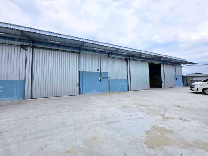 BangNamChuet Railway Station 350 m. Ekkachai-Rama 2 Road. for rent 112sq.m. BangNamChuet Health Cent