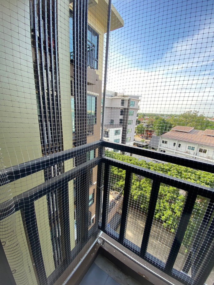 picture ðð§ĄStudio 7500 baht, Madrid Building, 6th floor, north side, cool all day, fully furnished, has washing machine, very good value - 13/16