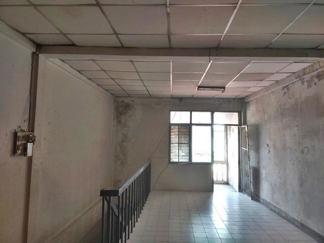 picture FOR SALE COMMERCIAL BUILDING PROPERTY 100000 BAHT. - 7/8