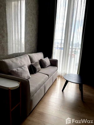 Condos for sale : High-Floor, East-Facing,Fully Furnished Condo near BTS Asoke 5372188
